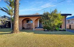 152 The Lake Circuit, Culburra Beach, NSW 2540