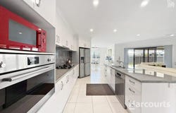 5 Louis Way, Kawungan, Qld 4655