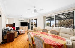 1 Montrose Street, Mannering Park, NSW 2259
