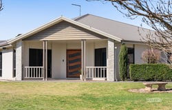 1 Cherry Close, Highfields, Qld 4352