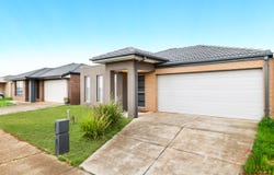 16 Bindley Crescent, Weir Views, Vic 3338