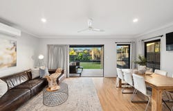 32 Lincoln Crescent, Upper Kedron, Qld 4055