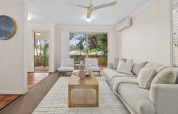 2/29 Oatland Crescent, Holland Park West, Qld 4121