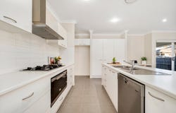 9 Knightsbridge Street, Oxley, Qld 4075