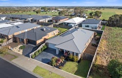 19 Lamp Road, North Wonthaggi, Vic 3995