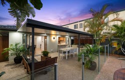 92 Nobby Parade, Miami, Qld 4220