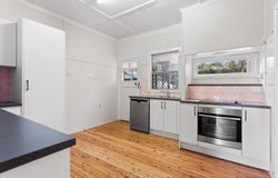17 Geoffrey Street, Mount Lofty, Qld 4350