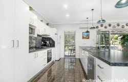 2-4 Sandpiper Pde, Macleay Island, Qld 4184