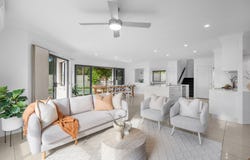 10 Holland Place, Carindale, Qld 4152