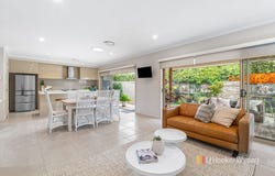 13 Parry Parade, Wyong, NSW 2259