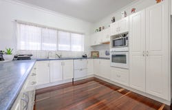 32 Powell Close, New Auckland, Qld 4680