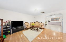 1/4 Tanunda Mews, St Albans, Vic 3021