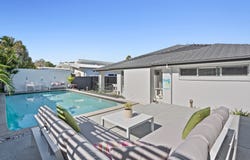 7 Goss Avenue, Labrador, Qld 4215