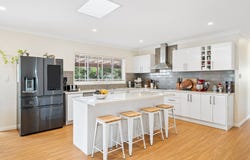 19 Bundilla Parade, Berkeley Vale, NSW 2261