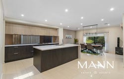 14 Whiteleaf Drive, Mickleham, Vic 3064