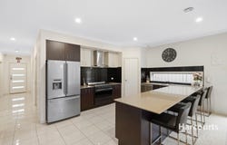 38 Arroyo Place, Caroline Springs, Vic 3023