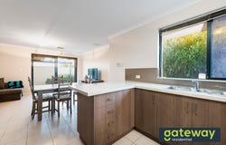 4/3 Minori Gardens, Yangebup, WA 6164