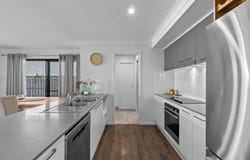 13 Moorinya Circuit, Pimpama, Qld 4209
