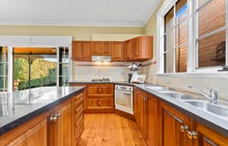 13 Mantell Street, Moonee Ponds, Vic 3039