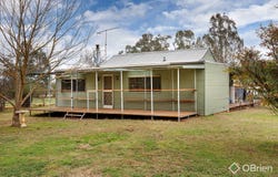276 Whorouly-Bowmans Road, Bowmans Forest, Vic 3735