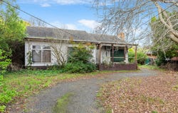 33 Woodland Avenue, Croydon, Vic 3136