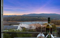 16 Glenbrook Place, Willow Grove, Vic 3825