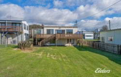 32 Amaroo Drive, Edgcumbe Beach, Tas 7321
