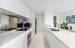 41105/24 The Lanes Boulevard, Mermaid Waters, Qld 4218
