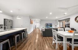 23 Royanne Close, Bunyip, Vic 3815