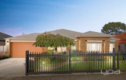 45 La Rochelle Boulevard, Point Cook, Vic 3030