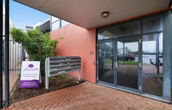 4/32 Hulme Court, Myaree, WA 6154