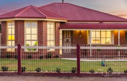 9 Anthony Court, Melton West, Vic 3337