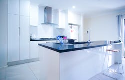 25 Speewah bend, Mount Peter, Qld 4869