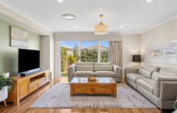 7 Angus Place, Bungendore, NSW 2621