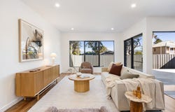 1/8 & 2/8 The Boulevarde, Oak Flats, NSW 2529