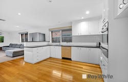 5 Manning Close, Hampton Park, Vic 3976