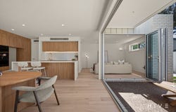 2/75 Ainsworth Street, Mawson, ACT 2607