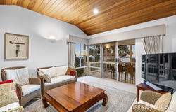 4 Hovea Crescent, City Beach, WA 6015