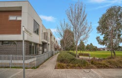 1 Grantham Walk, Williams Landing, Vic 3027