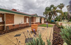9/9 Berry Court, Maddington, WA 6109