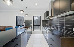 11 HARVARD ROAD, Waterford, Qld 4133