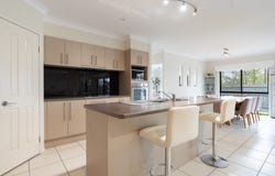 1 Hillary Drive, Warner, Qld 4500