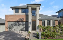 24 Greenwood Parkway, Jordan Springs, NSW 2747