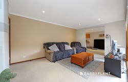 1/4 Veronica Street, Ferntree Gully, Vic 3156