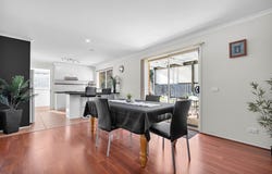 28 Clifton Park Drive, Carrum Downs, Vic 3201