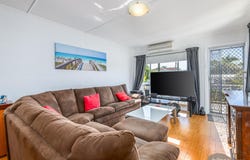 94 Robert Street, Labrador, Qld 4215