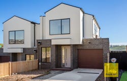 2/60 Radstock Avenue, Highton, Vic 3216