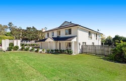 62 Kintyre Street, Brookfield, Qld 4069
