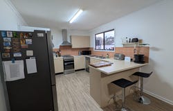 1 Anna Ct, Roxby Downs, SA 5725