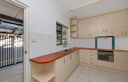 8/43 Surrey Street, Hyde Park, Qld 4812